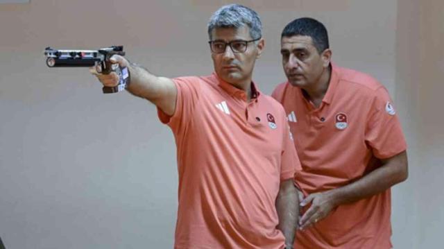 Dünyaca ünlü isim Yusuf Dikeç'e benzemek için her şeyi yaptı