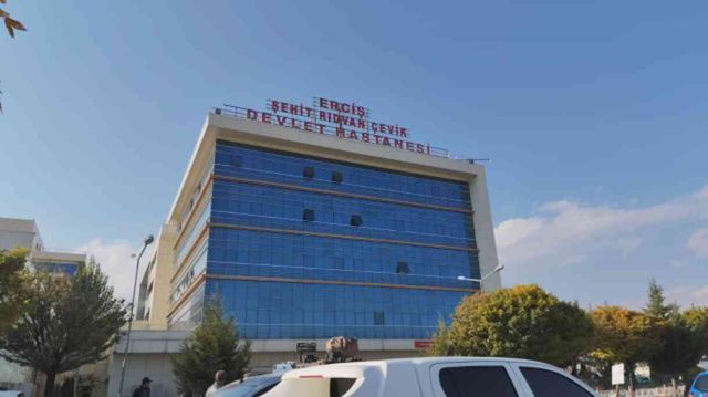 Van'da hastane önünde silahlı saldırı: 2 ölü, 2 yaralı