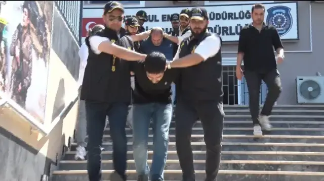 Ataşehir'de oto galeriye kalaşnikoflu saldırı: 13 gözaltı