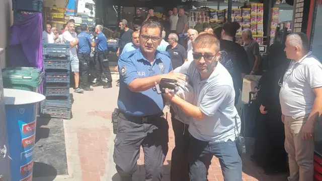 Oyuncak tabancalı kuyumcu soygununa esnaftan meydan dayağı