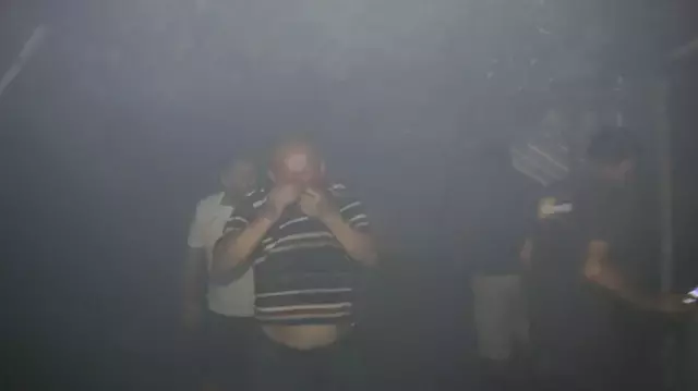 Antalya'daki orman yangını yerleşim yerlerine ulaştı! Onlarca ev tahliye edildi