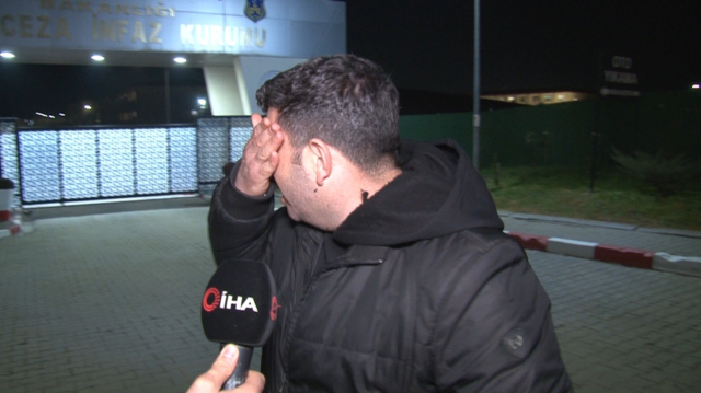 Edirne'de 12 yıl sonra tahliye olan mahkûm mutluluk gözyaşları döktü