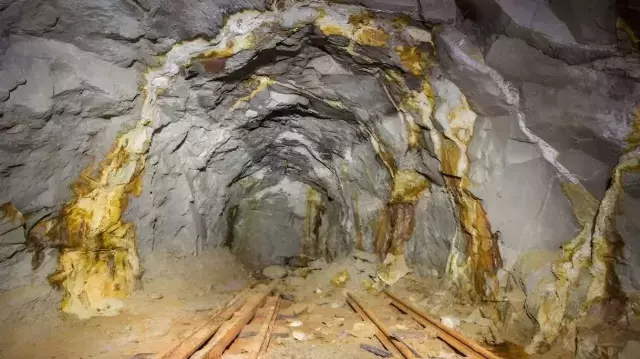 Trilyonlarca liralık keşif: Toprağın altından servet fışkırdı