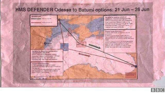 İngiltere Savunma Bakanlığı'na ait gizli belgeler şehirdeki bir otobüs durağında bulundu