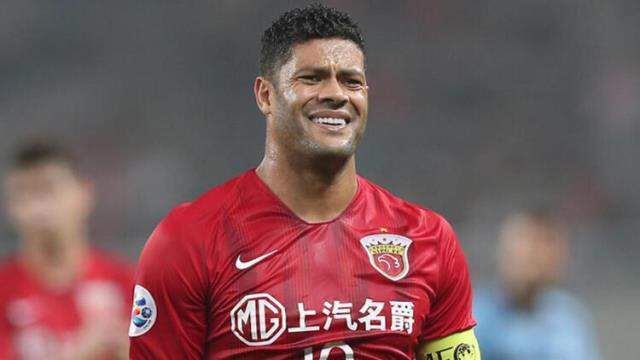 Transferde yılın bombası patlıyor! Hulk'la görüşen Vitor Pereira, olumlu yanıt aldı