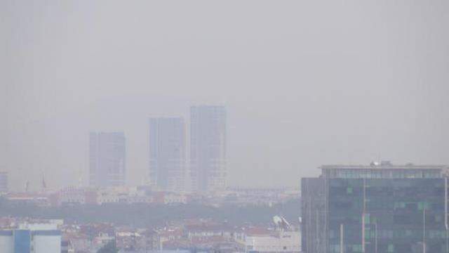 Kül bulutu nedir, nasıl oluşur? İstanbul'da hava neden turuncu, neden karardı, gri renk? Kül bulutu ne demek? Kül bulutu mu var?