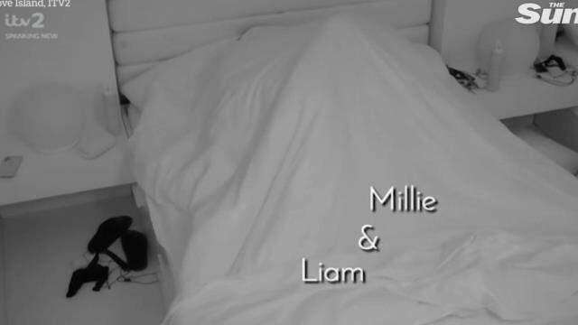 Love Island yarışmasının tarihinde bir ilk! Yarışmacıların hepsi aynı anda cinsel ilişkiye girdi