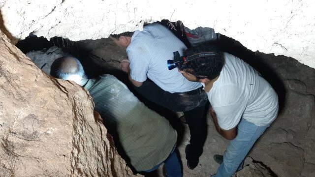 Tuvalet için kazılan foseptik çukurundan tarih fışkırdı! Kazdıkça tünelde daha da ilerledi