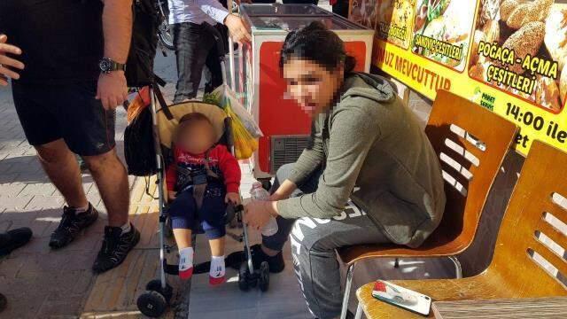 Meydanda buluştular! Kadınlar, binlerce insanın önünde yasak aşk yüzünden kavga etti