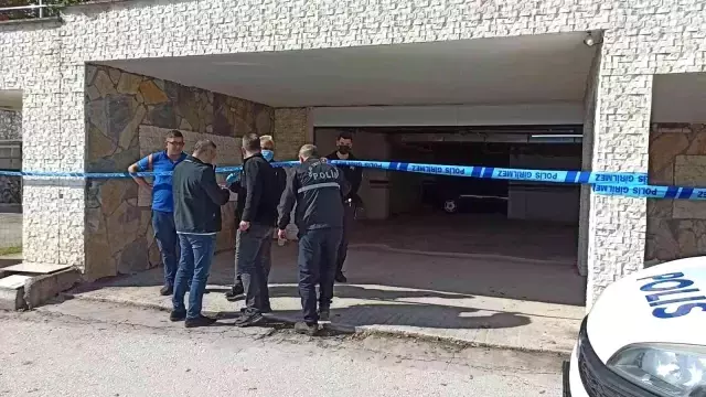 Asansörün geldiğini düşünerek kabine giren kargo çalışanı boşluğa düşerek hayatını kaybetti