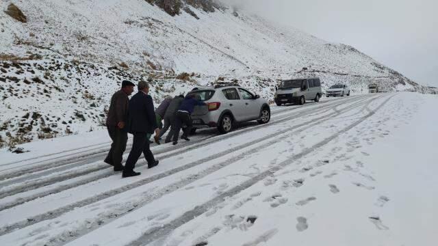 Kara kış etkisini iyice hissettiriyor! Karın beyaza bürüdüğü Doğu bölgesine sağanak uyarısı
