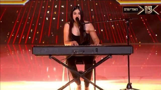 İsrail'deki müzik yarışmasına damga vuran Türkçe şarkı! Genç kadın jürileri büyüledi