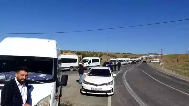 Sason'dan 500 araçlık konvoy, Cumhurbaşkanı Erdoğan'ı karşılamak için yola çıktı