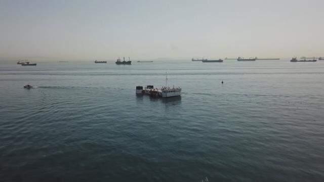 İstanbul Boğazı'nda yük gemilerine yoğun sis engeli! Bir günlük bekleyişin bedeli ise tam 10 milyon dolar