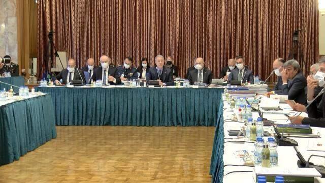 Bakan Akar'dan çok net F-16 mesajı: ABD'nin tavrı olumsuz olursa alternatifler değerlendirilir