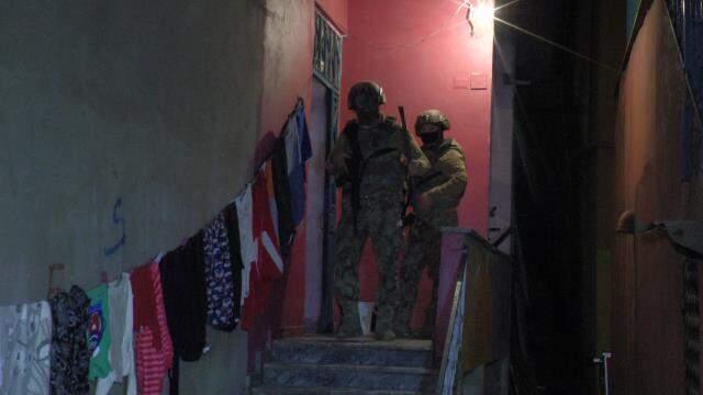 Helikopterler vızır vızır döndü! İstanbul'da gün ağrımadan dev operasyon