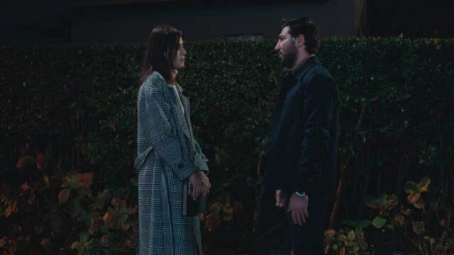 Sadakatsiz'de gerçekler ortaya çıktı! Kim olduğu öğrenilen Aras, Asya'nın çalıştığı hastaneyi satın alıyor