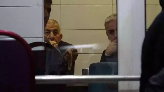 'Bir daha cezaevine girmek istemiyorum' dedi, polisten kaçıp 9 kişiyi rehin aldı