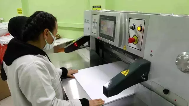 Bu lisede okuyan öğrenciler asgari ücret kadar para kazanıyor