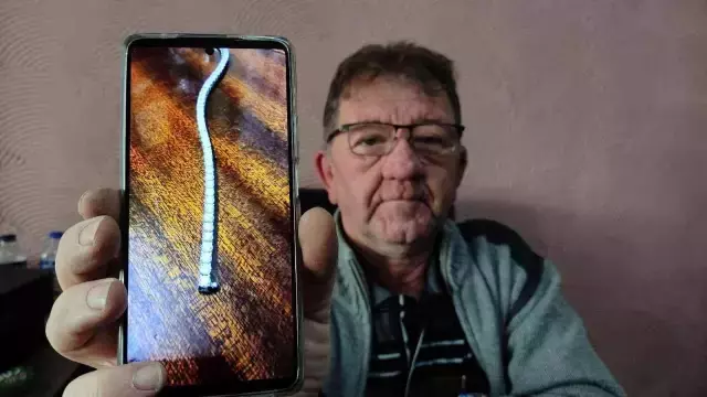 Yolda bulduğu 2 milyonluk pırlanta kolyeyi sahibine teslim etti... Tebrik beklerken tepkiyle karşılaştı