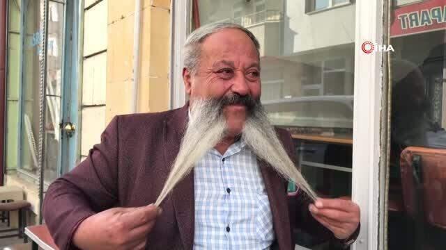 Bayburtlu Pala'nın 18 yıldır kesmediği bıyıkları 73 santimetre uzunluğuna ulaştı! Aylık masrafı bin 500 lira