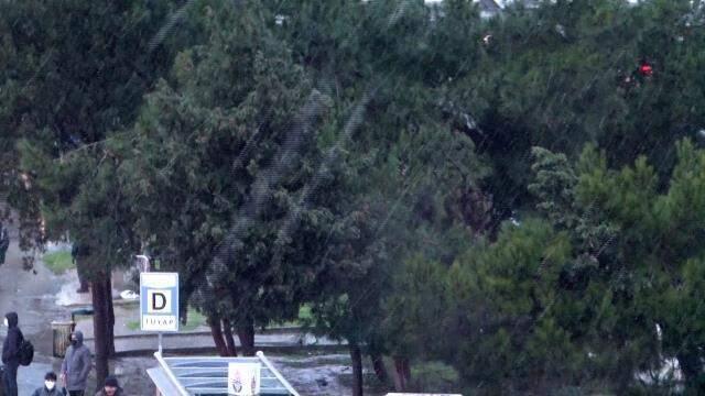 İstanbul'a ilk kar düştü! İç kesimlerde etkili olacağı tarih de şimdiden belli