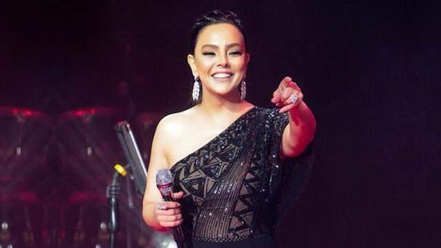 Ünlü isimlerin yılbaşı programları belli oldu! Alacakları ücret dudak uçuklatıyor