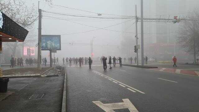 Kazakistan'daki protestolarda güvenlik güçlerinden 8'i hayatını kaybetti