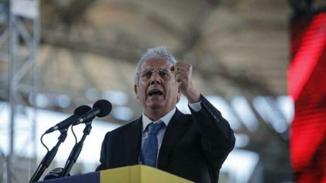 Fenerbahçe'nin efsane başkanı Aziz Yıldırım'dan yaylım ateşi: Bir adım geri çekilmem