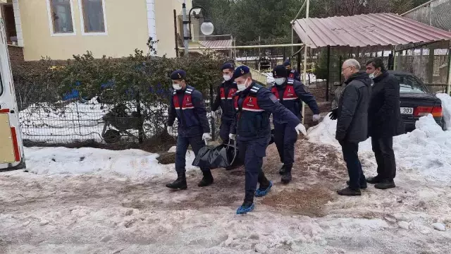 Hakkında soruşturma açılan sağlık çalışanı, kafası çöp poşetine geçirilmiş halde ölü bulundu