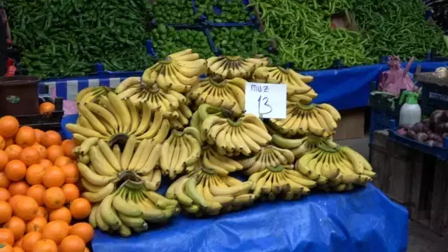 KDV'nin yüzden 1'e düşürülmesi pazar tezgahına yansıdı! İşte eski ve yeni fiyatlar