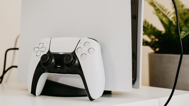 PlayStation 5 fiyatlarına yüzde 80'lik rekor zam geldi! Yeni fiyatı 12 bin TL oldu