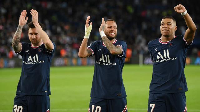 Rusya'ya bir yaptırım da Fransa'dan! Artık Messi'yi izleyemeyecekler