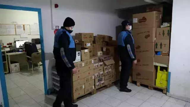 Ünlü zincir marketin rafına koymadığı yağlar, depodan çıktı
