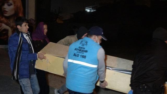 Çocuklarını alamadığını iddia eden adam, boşanma aşamasında olduğu eşini 6 yerinden bıçakladı