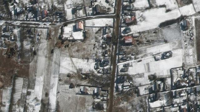 Ukrayna'nın başkenti Kiev'i işgal için bir hafta önce yola çıkan 65 km'lik Rus konvoyu dağıldı