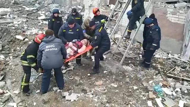 Son dakika: Dünya diken üstünde! Rusya NATO eğitim üssünü 30 roketle vurdu, çok sayıda ölü ve yaralı var