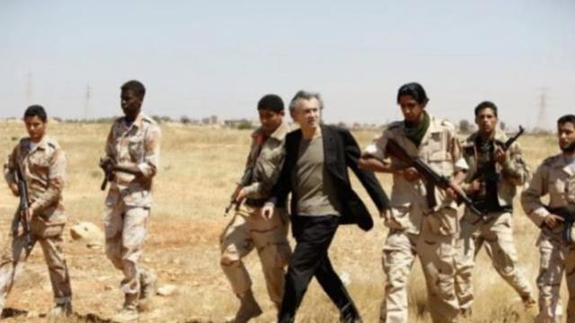 Gittiği her yerde savaş çıkıyor! Gizemli Fransız yazar bu kez Ukrayna'da ortaya çıktı