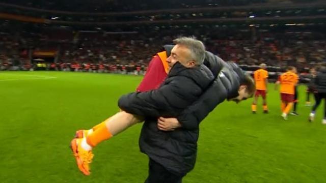 Derbide oynayacak mı? Domenec Torrent, Kerem Aktürkoğlu için tarih verdi