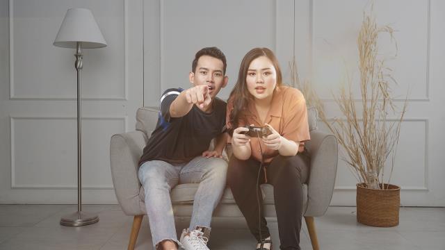 Kız/Erkek Arkadaşa Oyun Oynatmanın İncelikleri 1. Bölüm