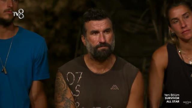 Acun Ilıcalı, Hikmet'e hakaretler savuran Nagihan'a ödülden men cezası verdi