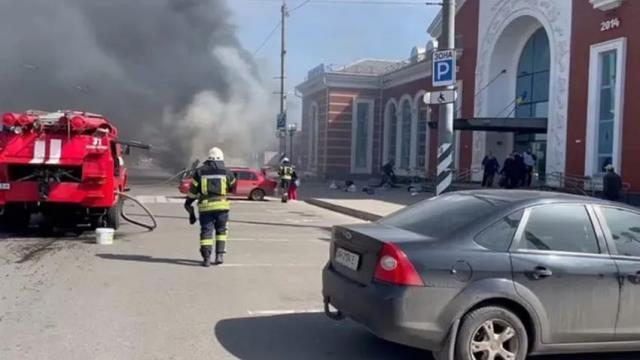 Son dakika: Rusya, Ukrayna'daki 5 tren istasyonunu vurdu! Saldırıda ölü ve yaralılar var