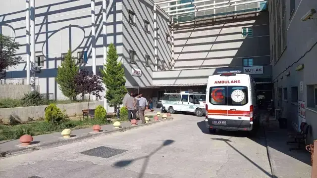 Şanlıurfa'da yaşayan bir baba, aniden önüne atlayan 6 yaşındaki oğlunu traktörle ezdi