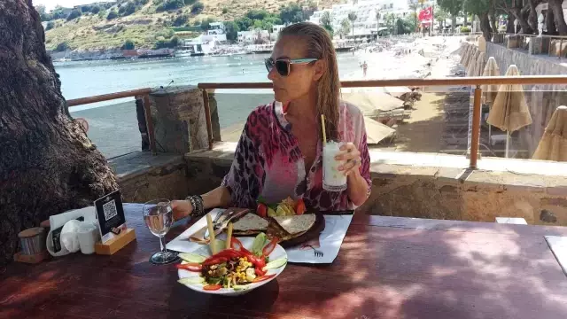 Bodrum'da lahmacun fiyatı 20 kilometre içerisinde 15 liradan 450 liraya çıkıyor