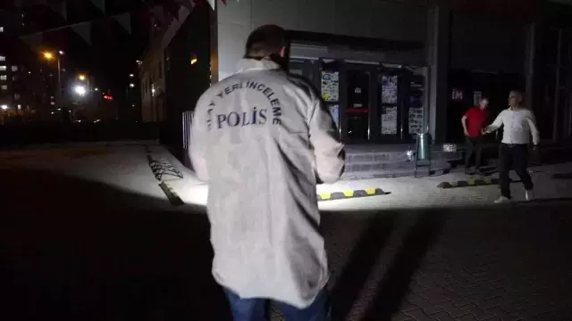 Kız meselesi yüzünden arkadaşını markette vurdu: 1 ağır yaralı