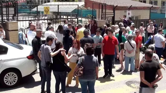 Sınavdan çıkan öğrenci heyecandan bayıldı