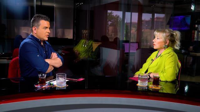 Türk müziğinin efsane ismi Nil Burak'tan çok konuşulacak itiraf: 40 yıldır kumar oynuyorum