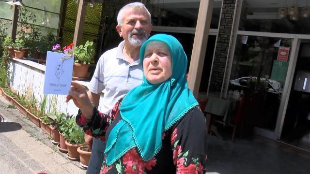 Cumhurbaşkanı Erdoğan'ı görünce konvoyu durduran kadın: Oğlumun bu ay düğünü var, kendisine davetiye verdim