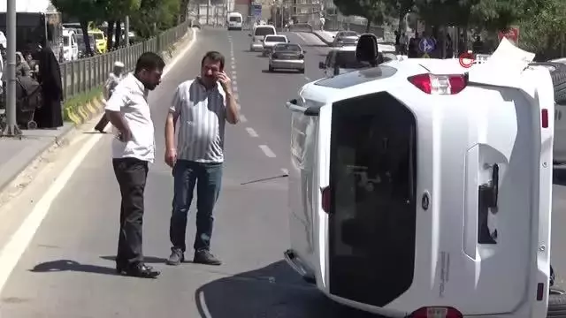Şanssızlığın böylesi! Otomobilin devrini aldığı noterden çıkar çıkmaz kaza yaptı