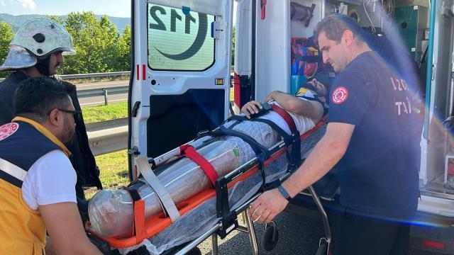 Mucize kurtuluş! Hurdaya dönen araçtan sağ çıktı